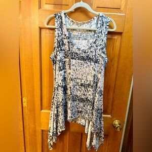 Women's Sleeveless Shark Bite Tank